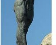 a-estatua-de-arariboia-em-niteroi-11