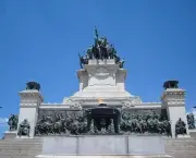monumento-a-revolucao-grega-9