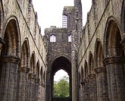 kirkstall-abbey-1