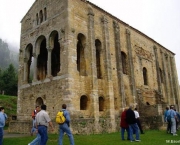 palacio-de-santa-maria-del-naranco-10