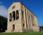 palacio-de-santa-maria-del-naranco-13