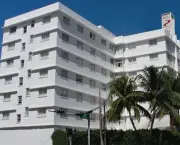 red-south-beach-hotel-4